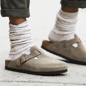 NWT Birkenstock Boston Soft Footbed Suede Clog - Taupe